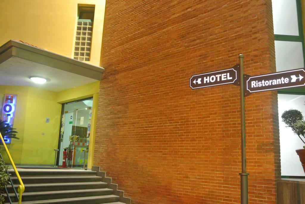 Hotel Stefano A Melito Melito di Napoli Luaran gambar