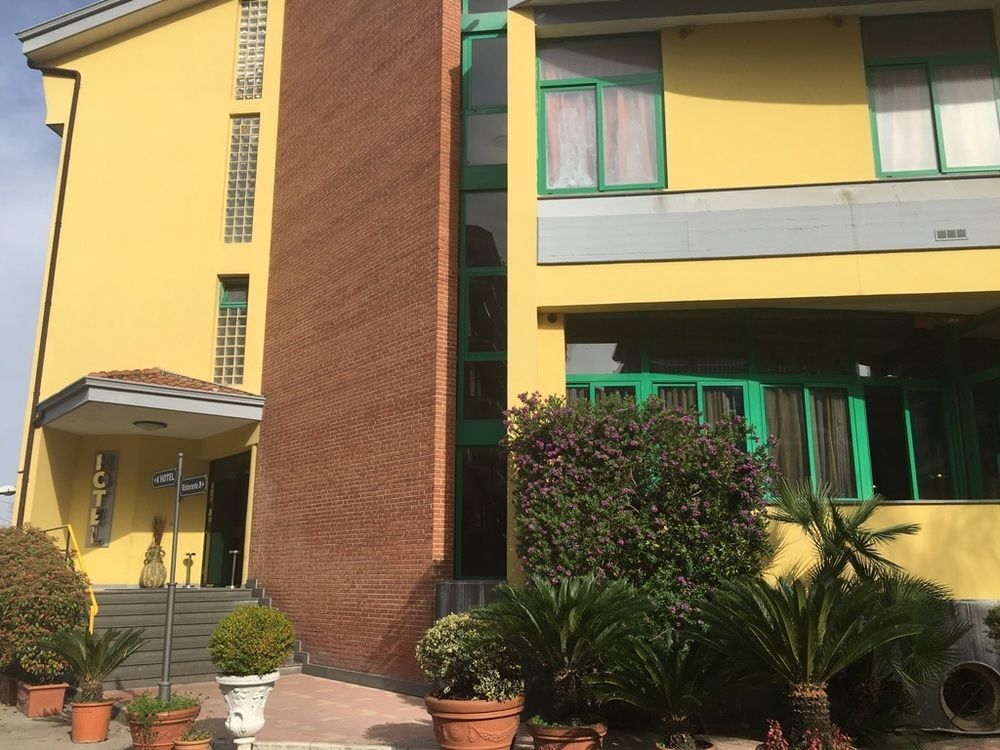 Hotel Stefano A Melito Melito di Napoli Luaran gambar