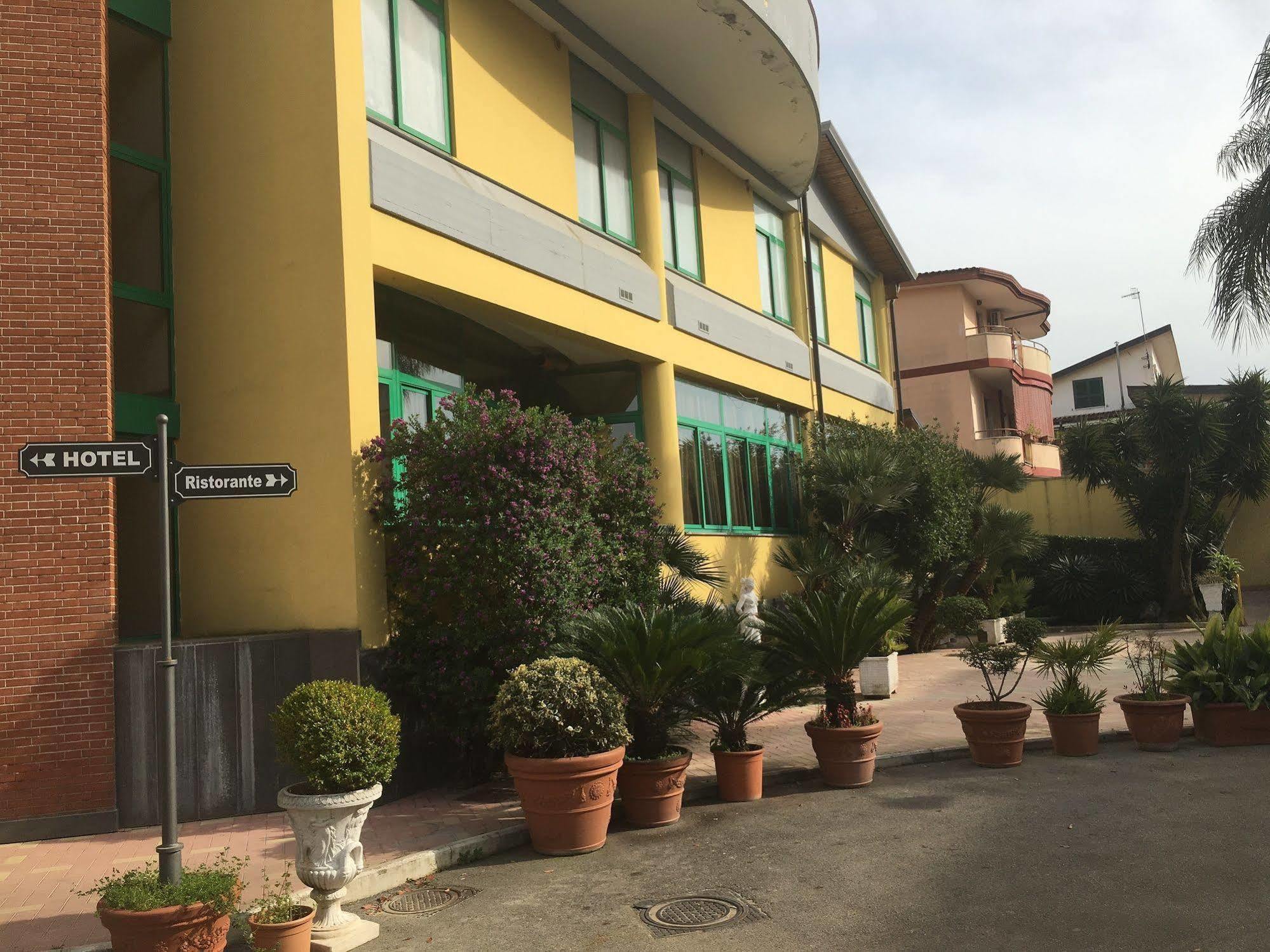 Hotel Stefano A Melito Melito di Napoli Luaran gambar