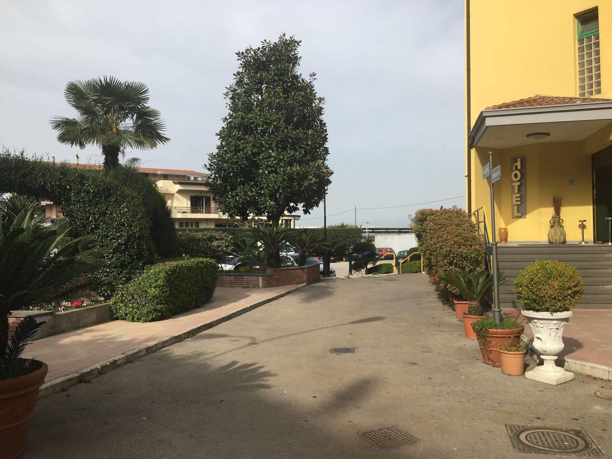 Hotel Stefano A Melito Melito di Napoli Luaran gambar